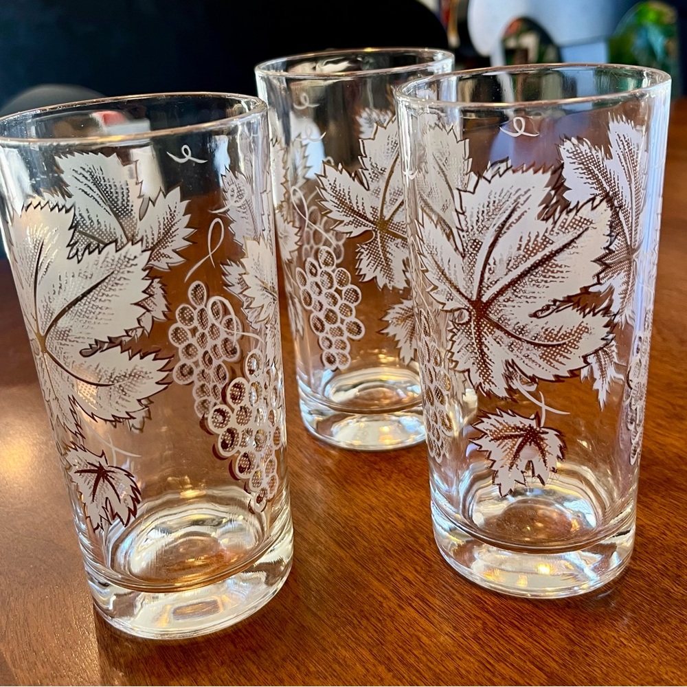 Vintage MCM Corelle Highball Tumbler Golden Grapes and Vines Set